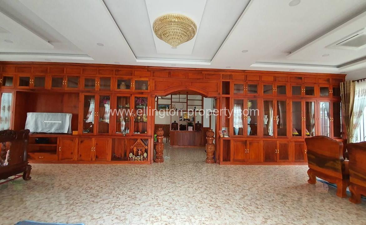 Single Villa For Rent At Sangkat Toul Sangkae - Ellington Property