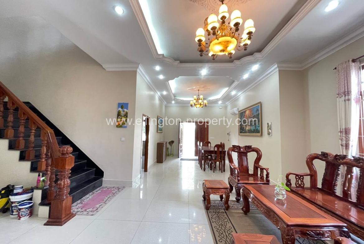 Villa For Rent At Sangkat Phnom Penh Thmey - Ellington Property