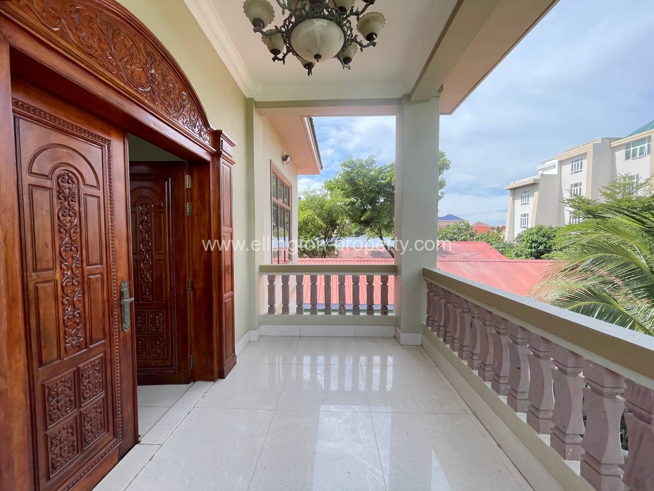 Villa For Rent At Sangkat Phnom Penh Thmey - Ellington Property