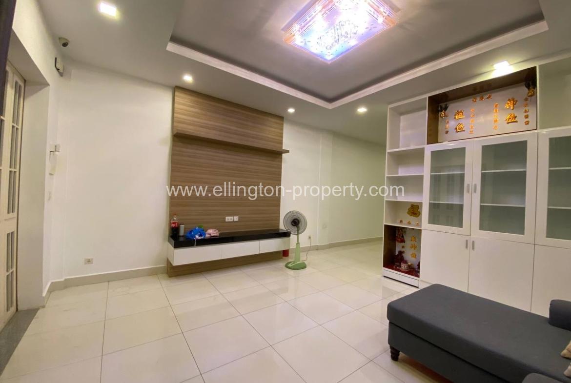 Link House For Rent At Borey Chip Mong Land Sen Sok - Ellington Property