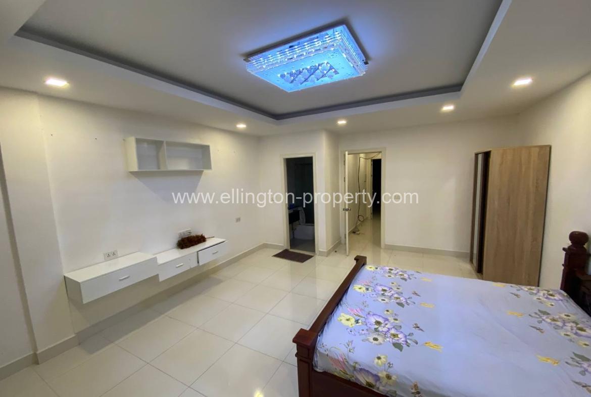 Link House For Rent At Borey Chip Mong Land Sen Sok - Ellington Property