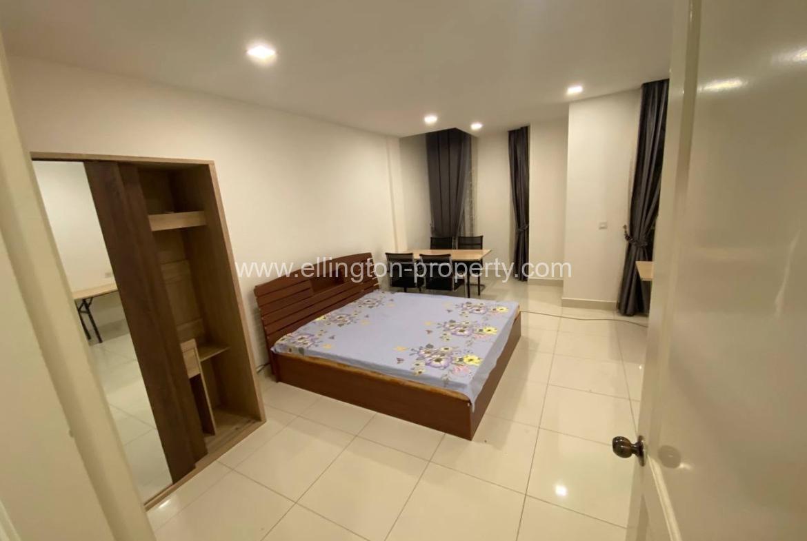 Link House For Rent At Borey Chip Mong Land Sen Sok - Ellington Property