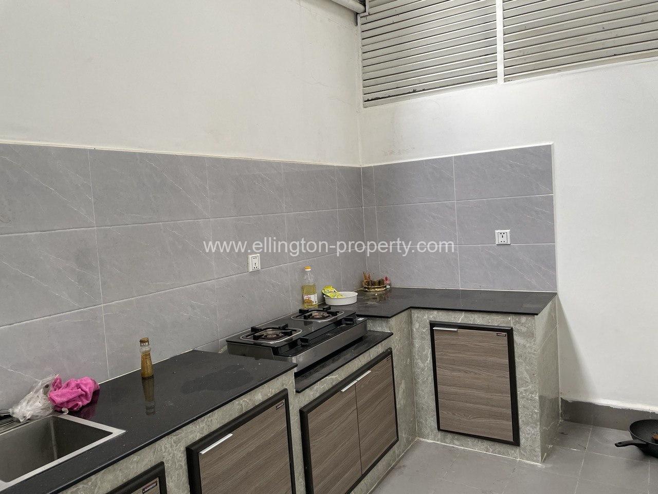 Link House For Rent At Borey Chip Mong Land Sen Sok - Ellington Property