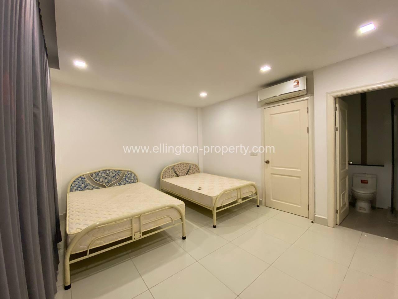 Link House For Rent At Borey Chip Mong Land Sen Sok - Ellington Property