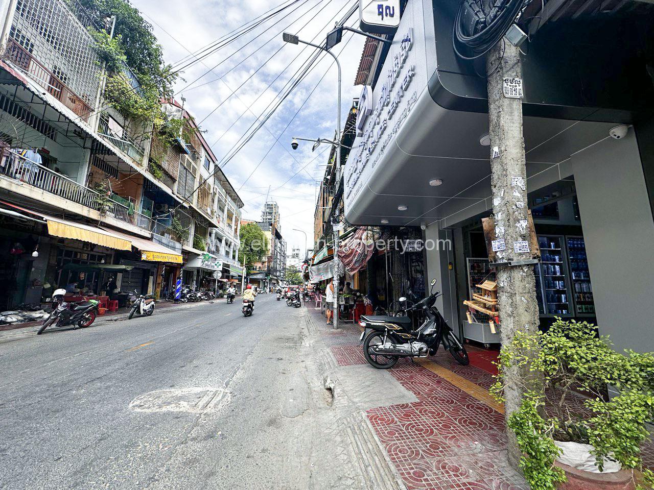 Shophouse For Rent In Daun Penh - Ellington Property