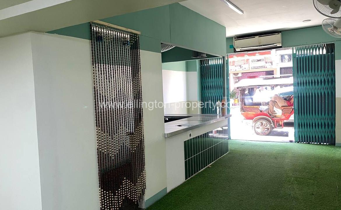 Shophouse For Rent Near The Royal Palace - Ellington Property