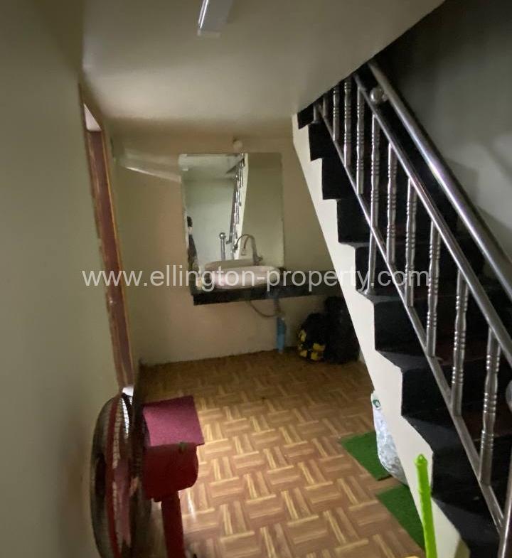 Shophouse For Rent Near The Royal Palace - Ellington Property