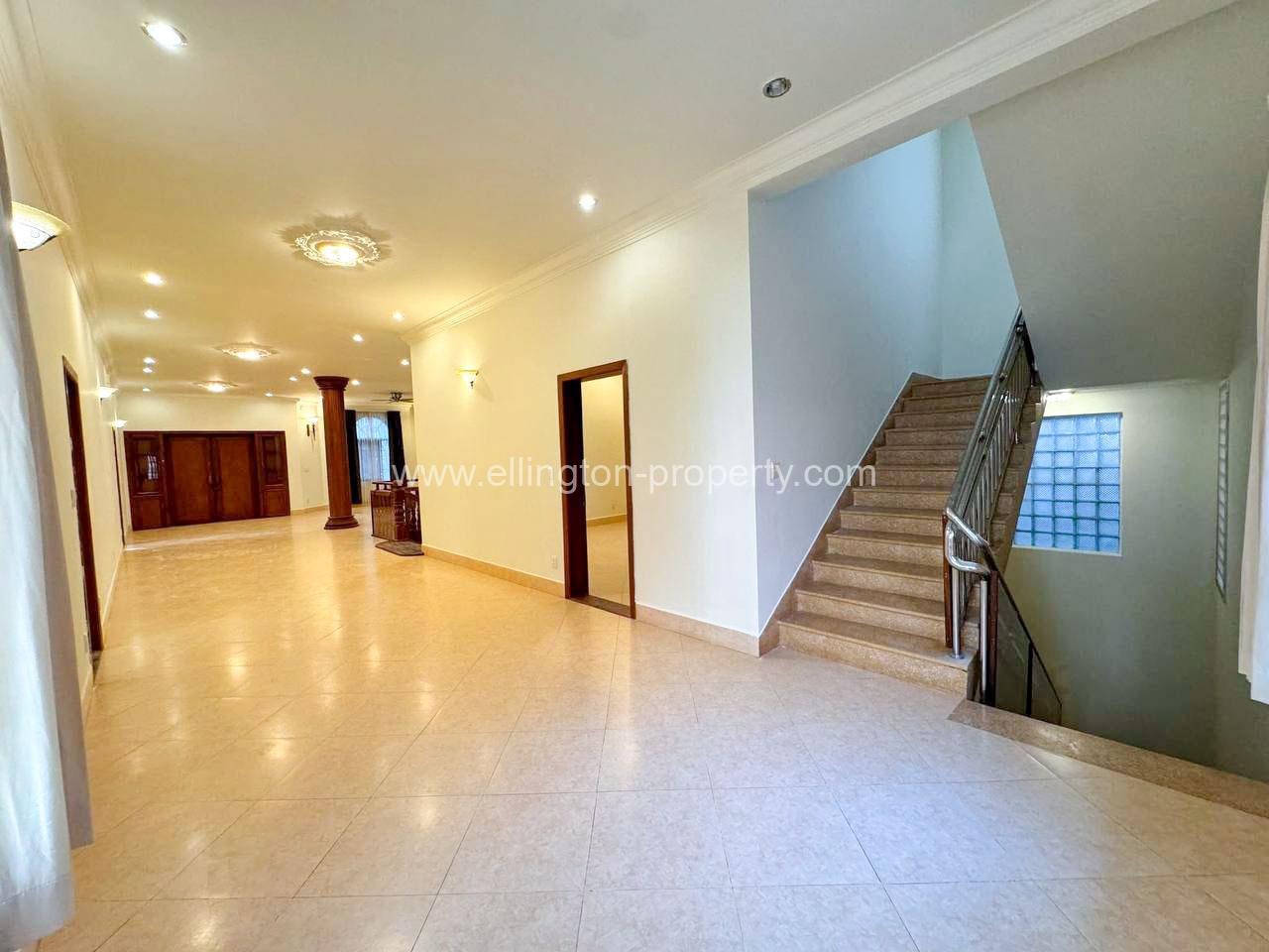 Villa For Rent In Bkk1 - Ellington Property