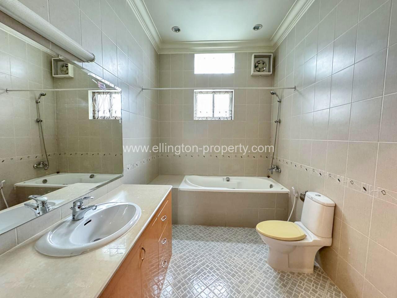 Villa For Rent In Bkk1 - Ellington Property