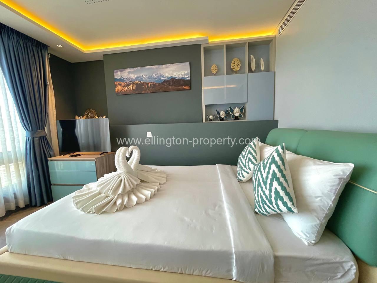 The Penthouse Residence For Rent In Chamkar Morn Area - Ellington Property