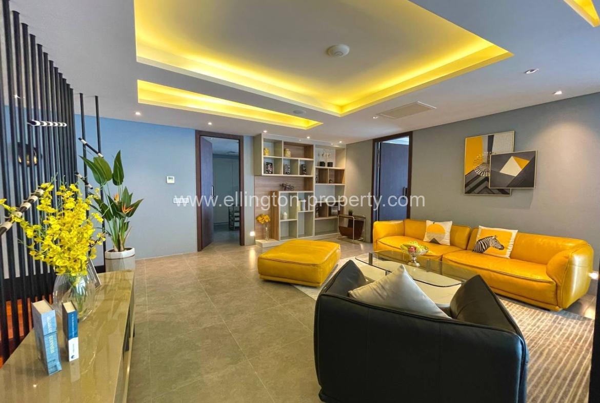 The Penthouse Residence For Rent In Chamkar Morn Area - Ellington Property