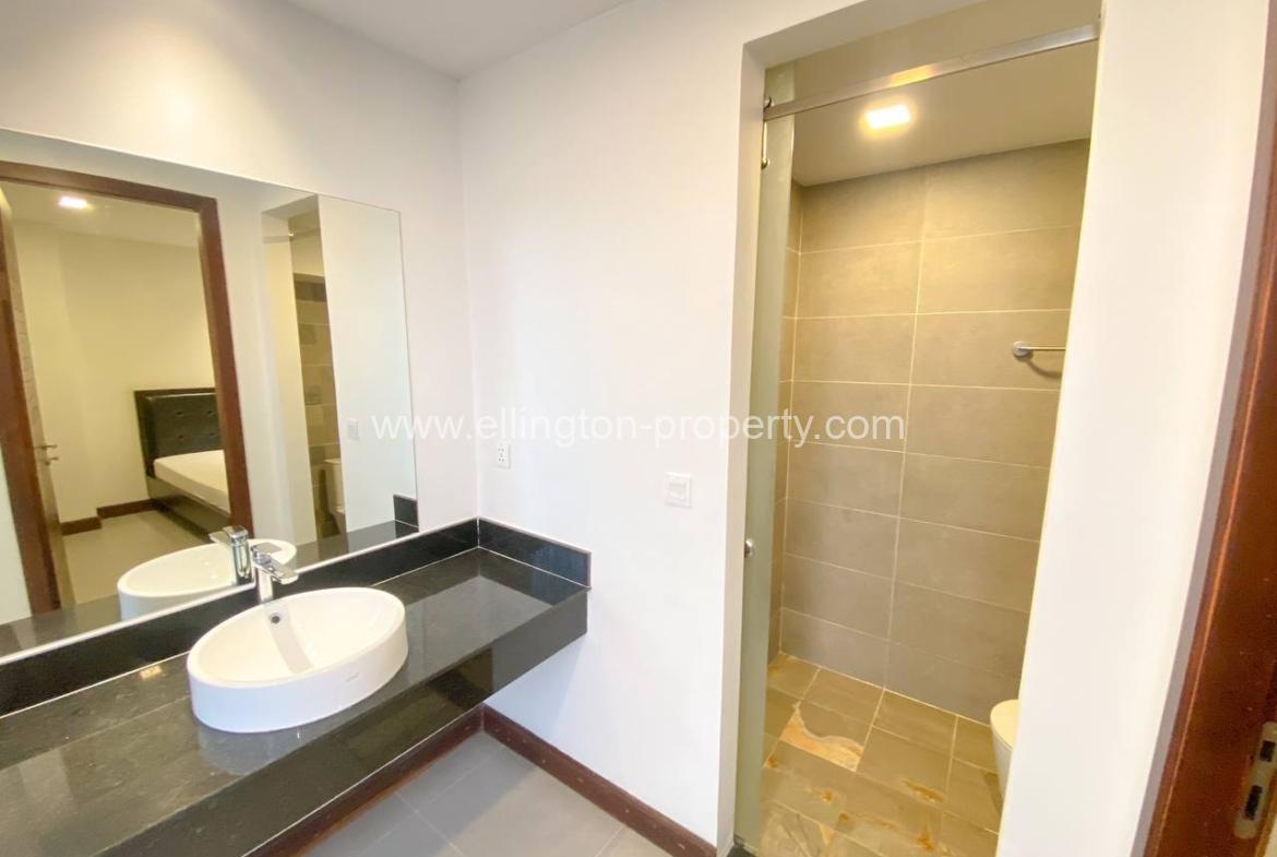 Unit Duplex 02 Bedrooms For Rent In Toul Tompong Area - Ellington Property