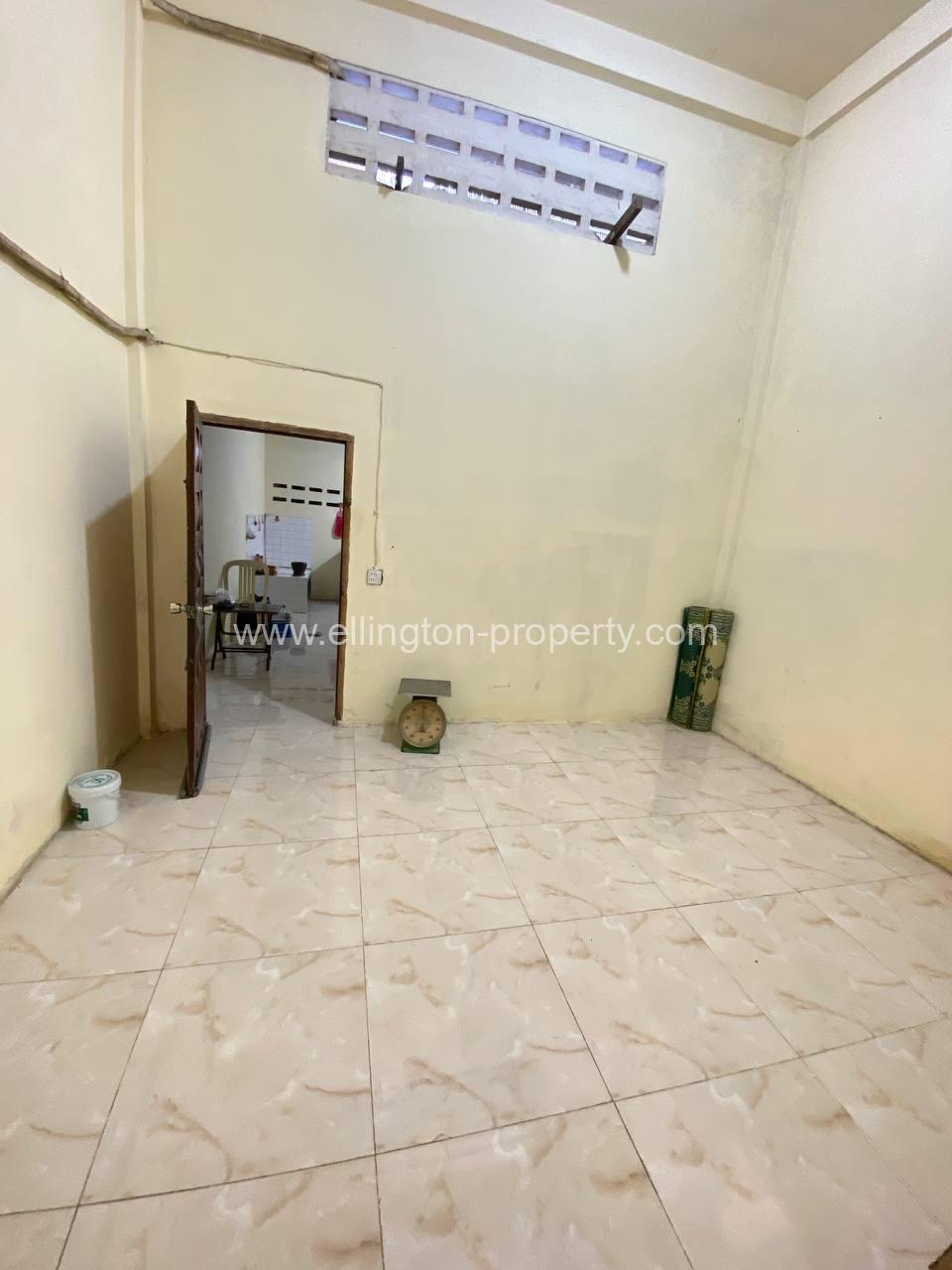 Shophouse For Rent At Boeng Keng Kong - Ellington Property