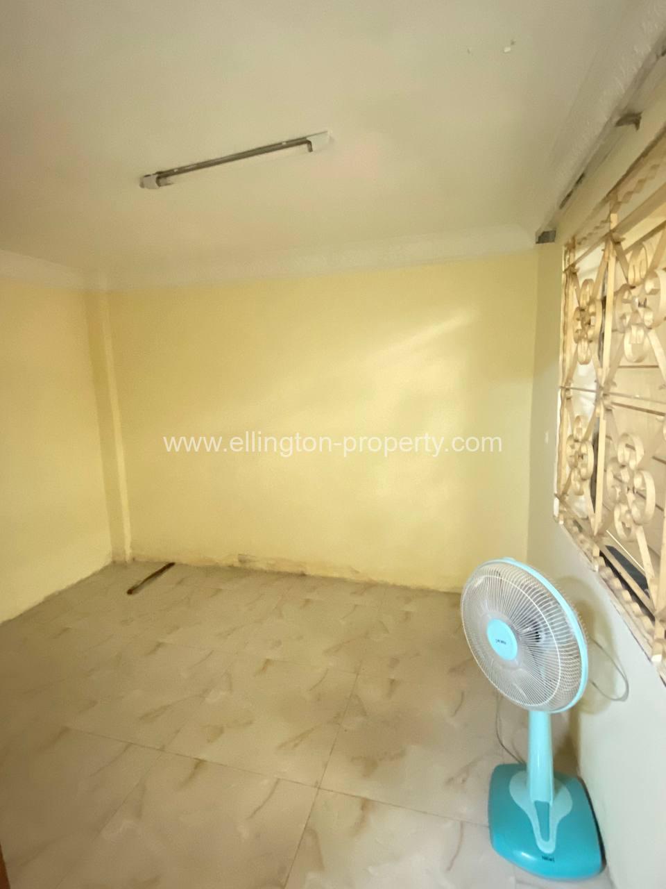 Shophouse For Rent At Boeng Keng Kong - Ellington Property