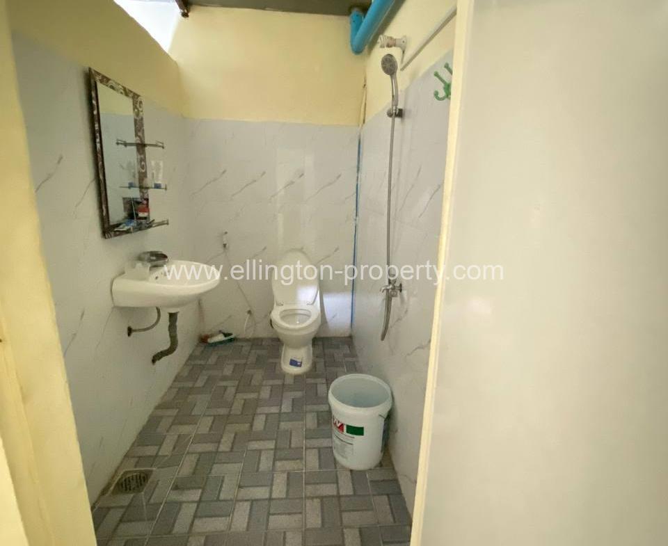 Shophouse For Rent At Boeng Keng Kong - Ellington Property