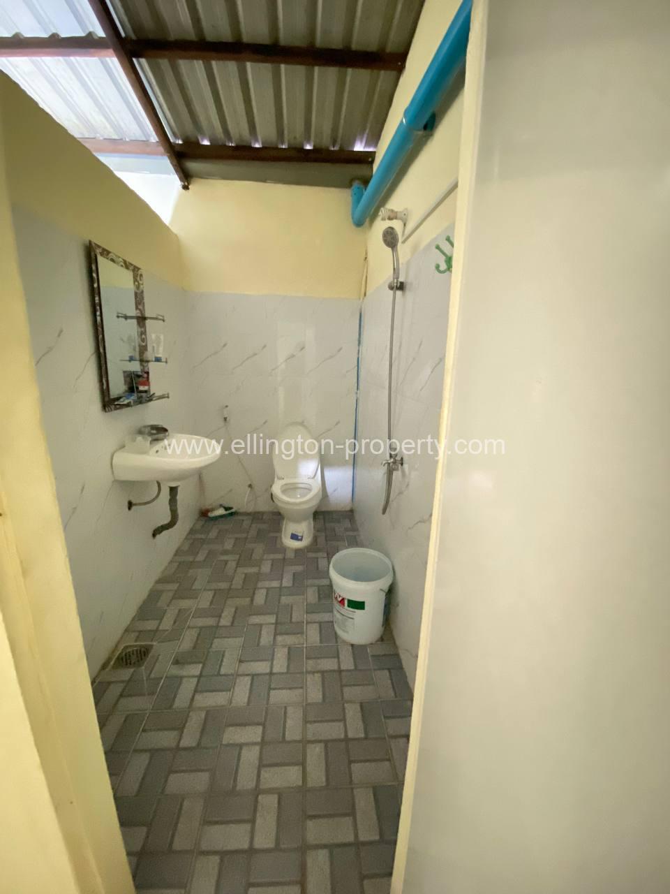 Shophouse For Rent At Boeng Keng Kong - Ellington Property