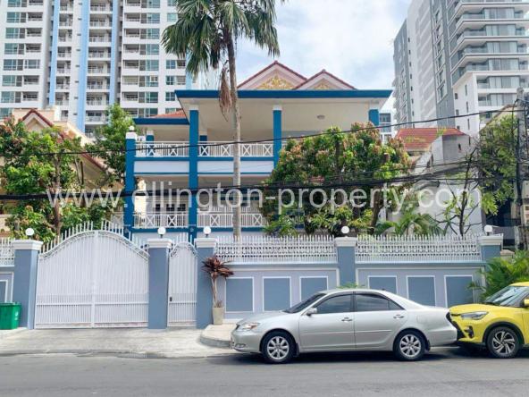 Villa For Rent In Bkk1 - Ellington Property