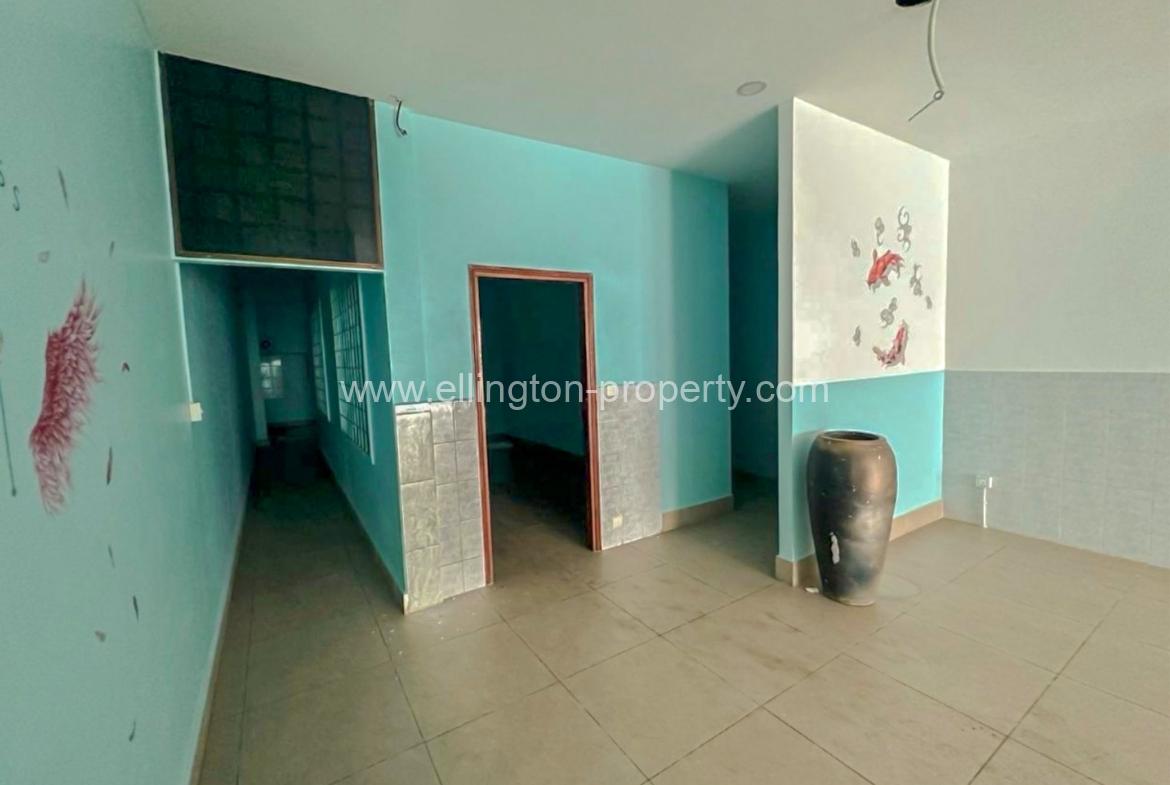 Shop For Rent In Bkk1 - Ellington Property