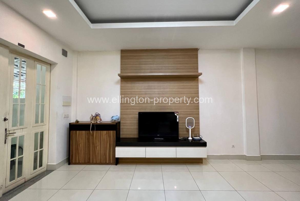 Link House For Rent At Borey Chip Mong Land Sen Sok - Ellington Property