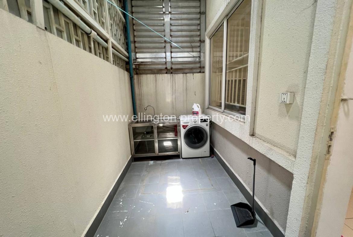 Link House For Rent At Borey Chip Mong Land Sen Sok - Ellington Property