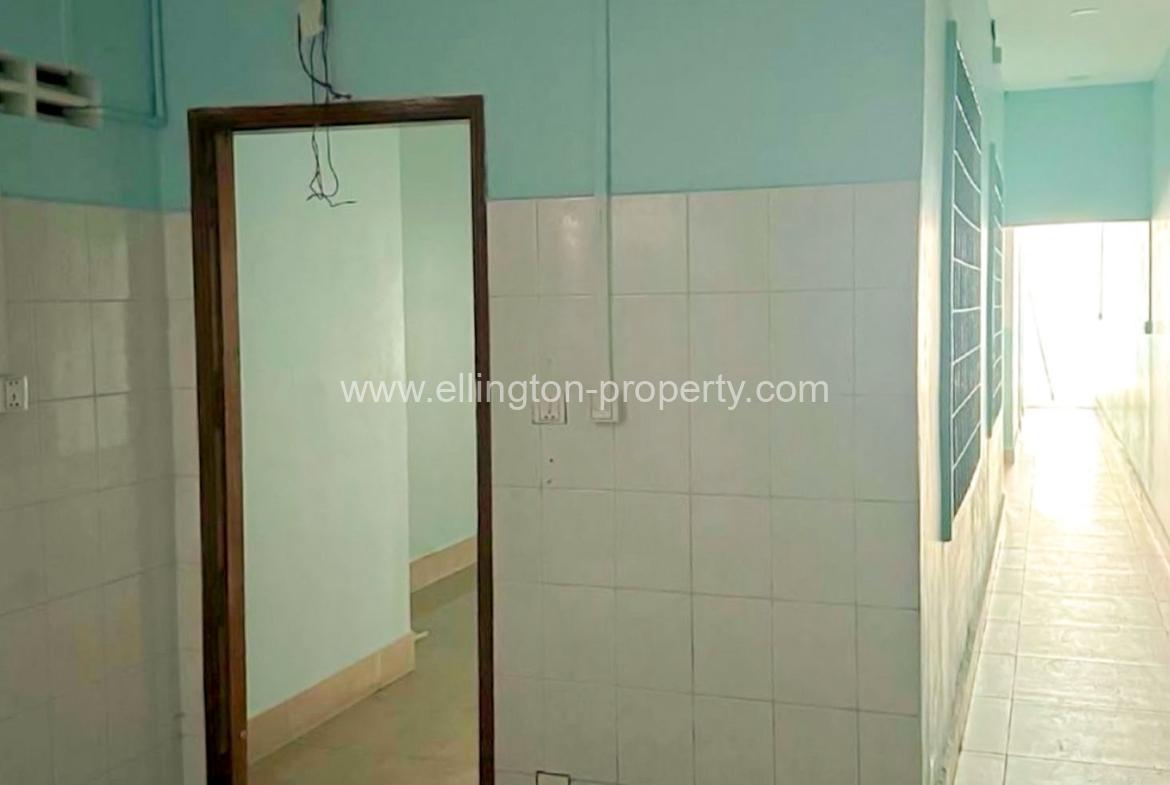 Shop For Rent In Bkk1 - Ellington Property