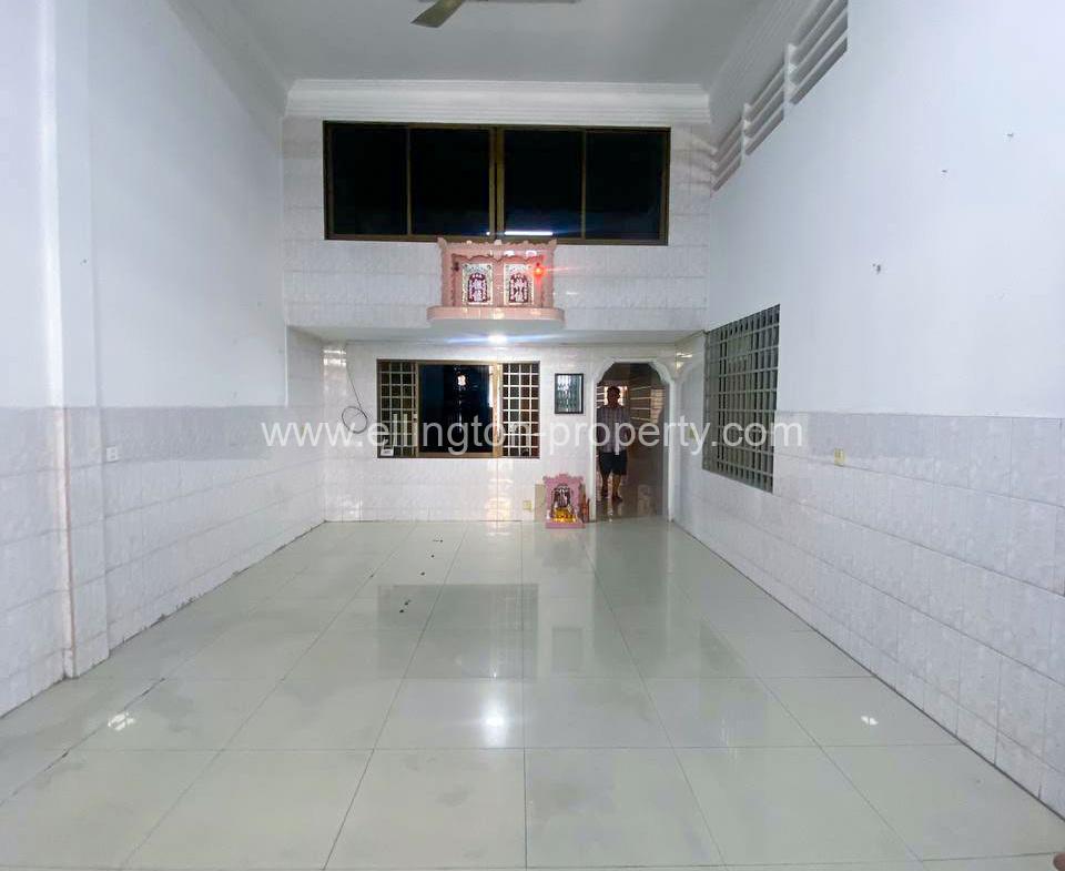 Flat House For Rent In Toul Tompong - Ellington Property