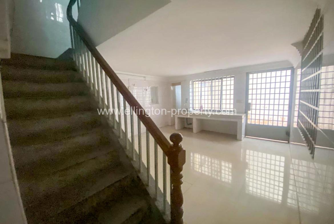 Flat House For Rent In Toul Tompong - Ellington Property