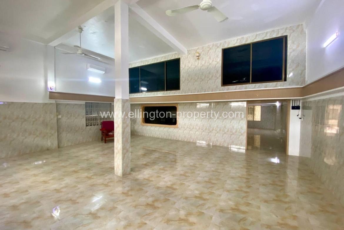 Shop For Rent Near Bak Touk School - Ellington Property