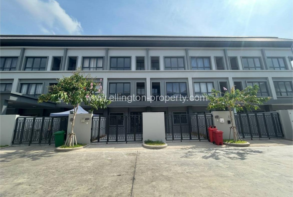 Link Villa A Sii For Rent Borey Chip Mong 6a  - Ellington Property