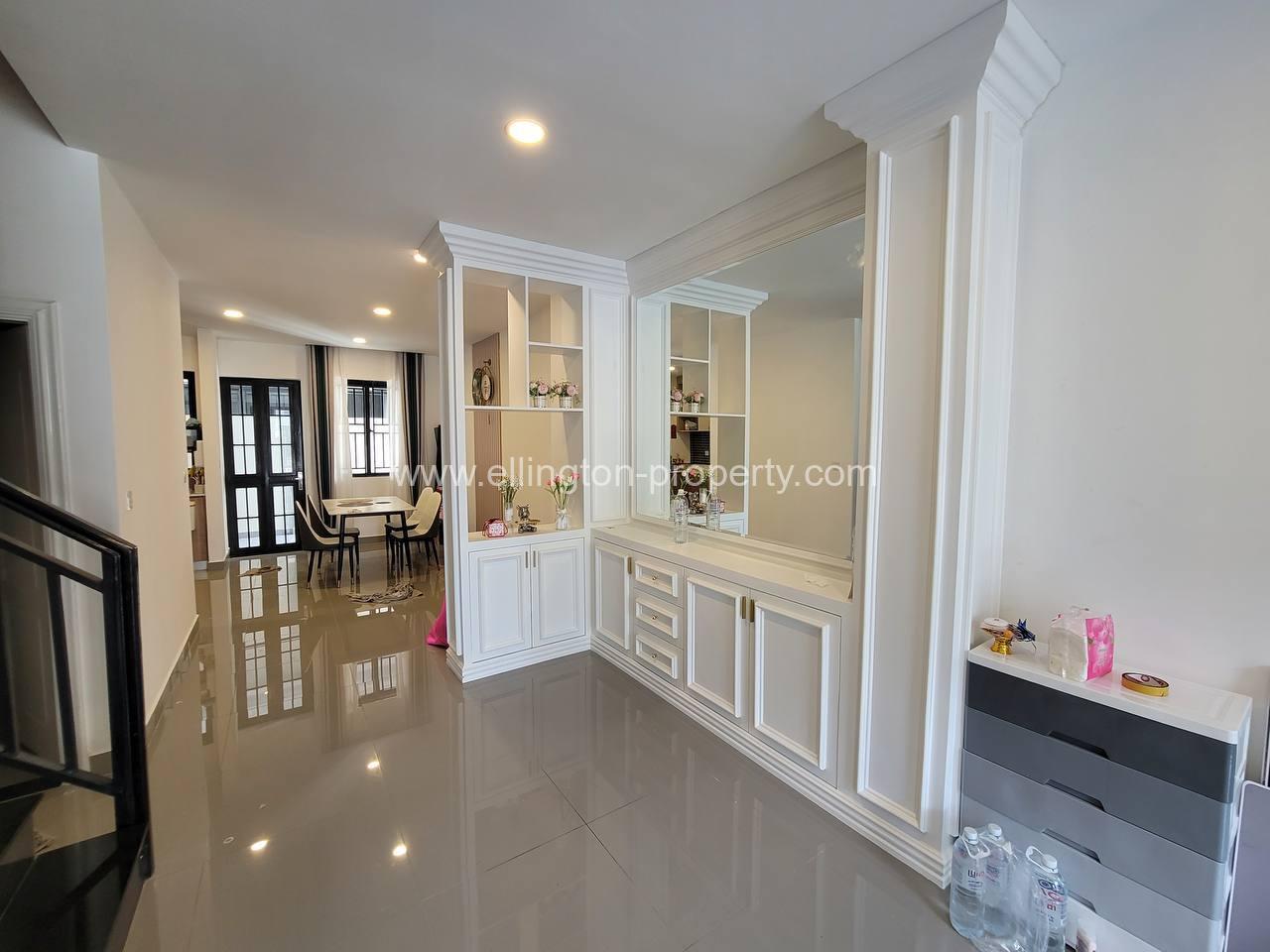 Link Villa A Sii For Rent Borey Chip Mong 6a  - Ellington Property