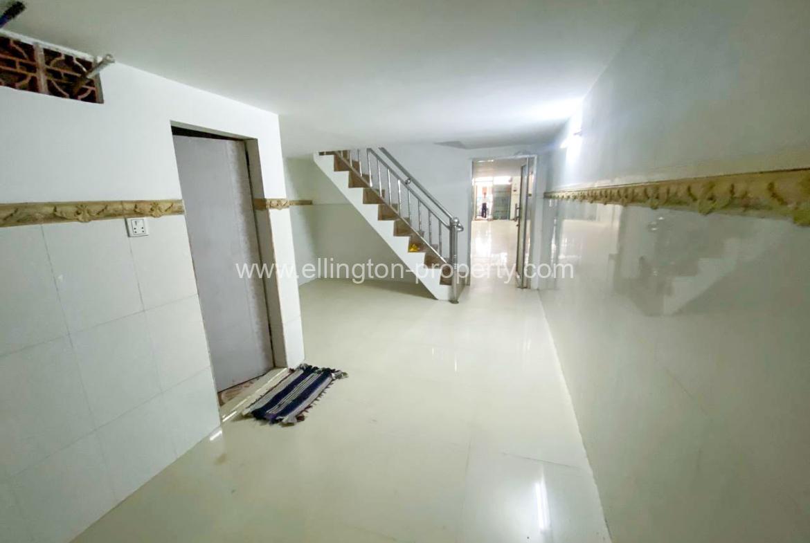 Shophouse For Rent Near Phsar Thmey - Ellington Property