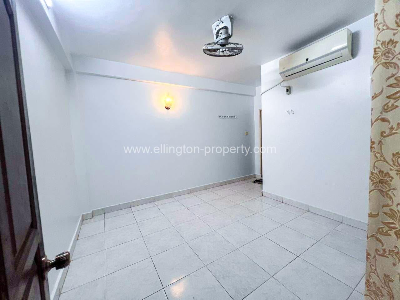 Shophouse For Rent In Bkk2 - Ellington Property