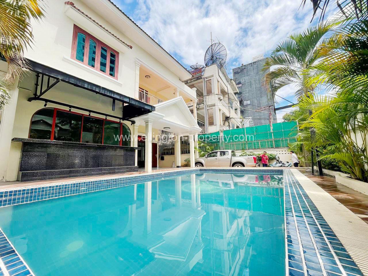 Villa Swimming Pool For Rent In Khan Doun Penh - Ellington Property