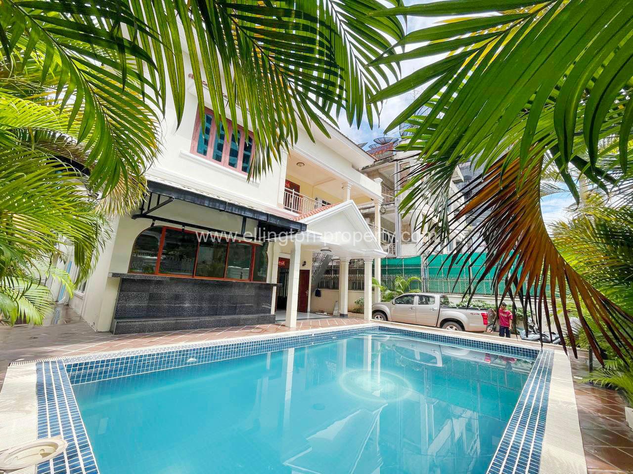 Villa Swimming Pool For Rent In Khan Doun Penh - Ellington Property