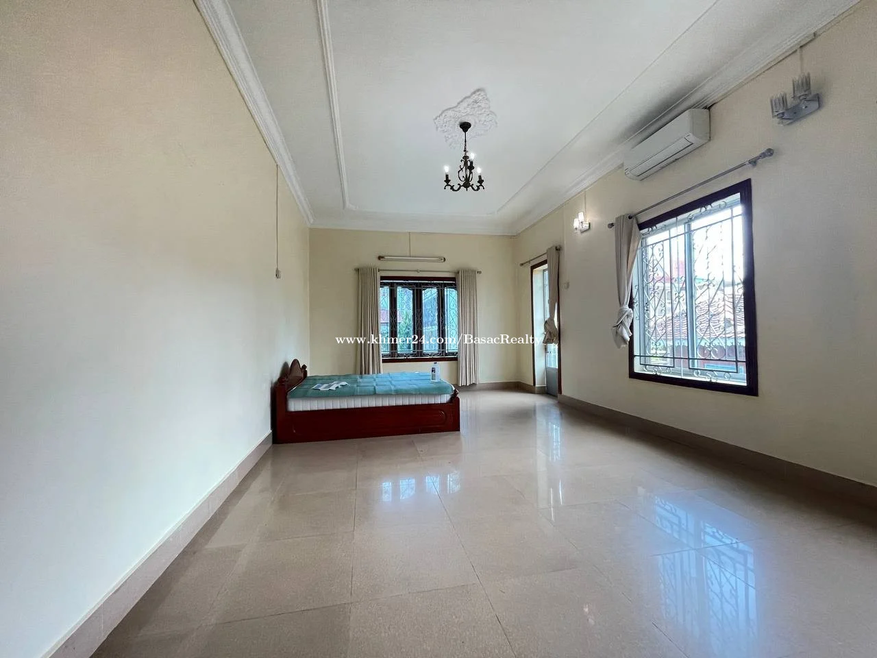 Villa Swimming Pool For Rent In Khan Doun Penh - Ellington Property