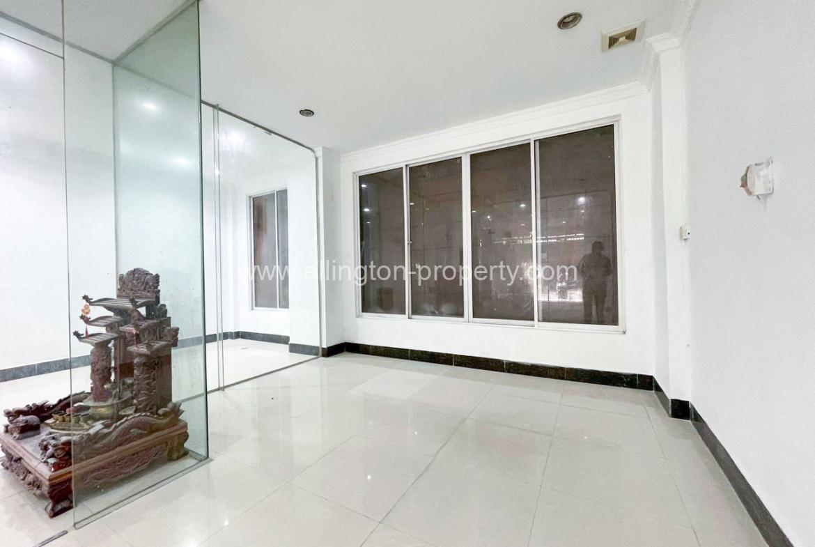 Shophouse For Rent At Boeng Keng Kong - Ellington Property