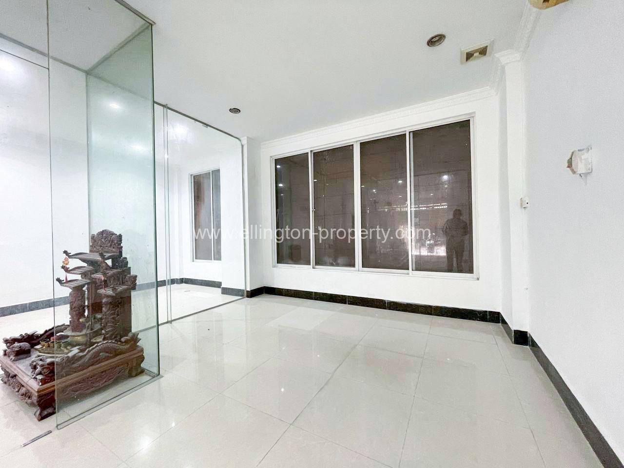 Shophouse For Rent At Boeng Keng Kong - Ellington Property