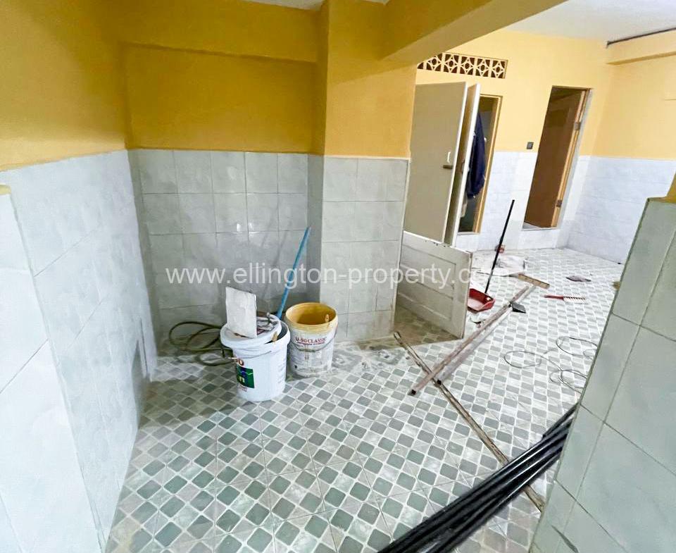 Shophose For Rent In Bkk1 - Ellington Property