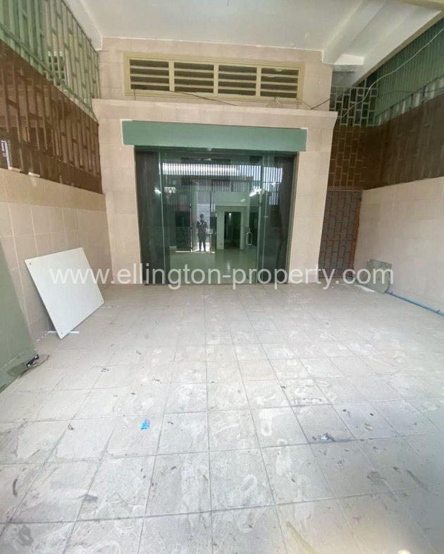 Flat House For Rent In Toul Tompong - Ellington Property