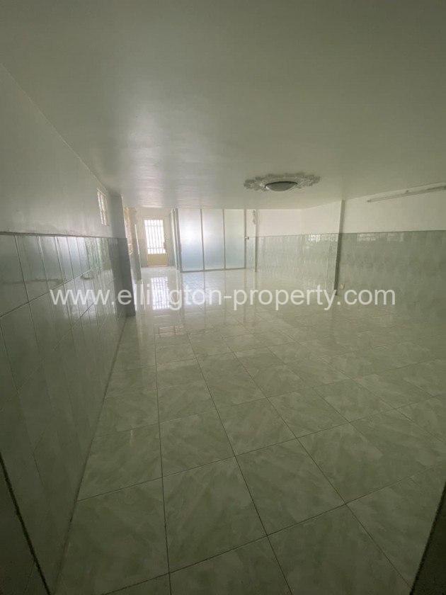 Flat House For Rent In Toul Tompong - Ellington Property