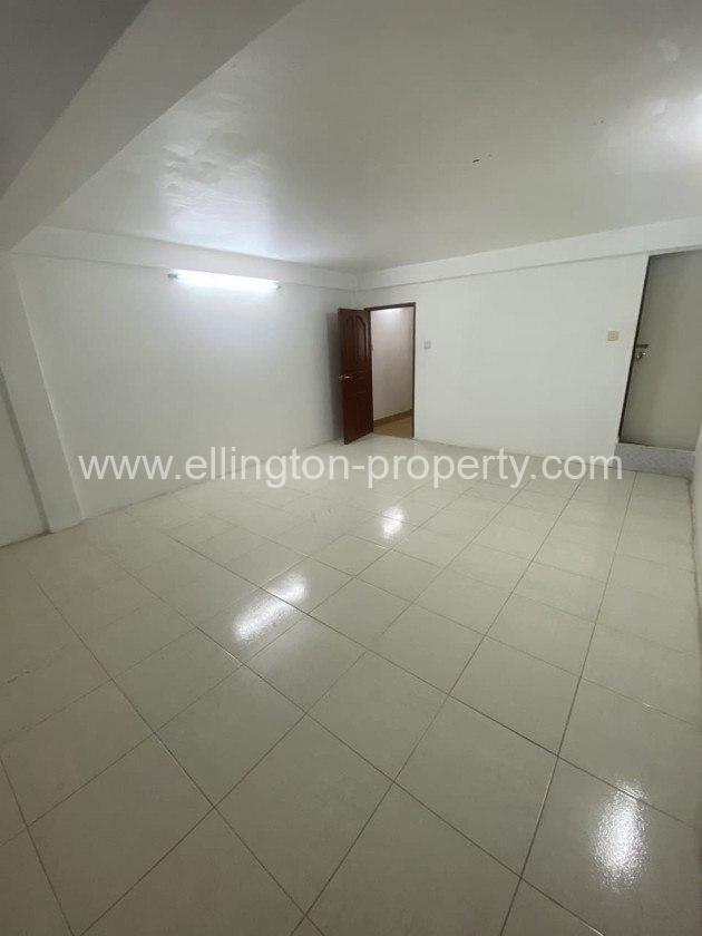 Flat House For Rent In Toul Tompong - Ellington Property