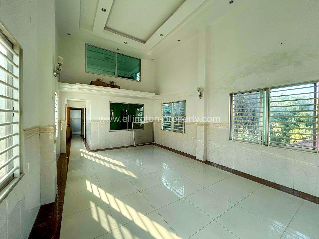 House For Rent In Toul Tumpung - Ellington Property