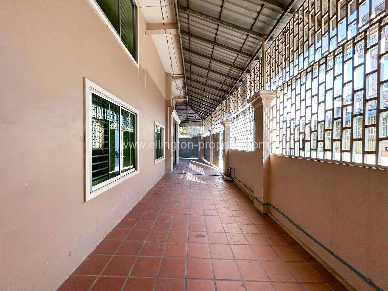 House For Rent In Toul Tumpung - Ellington Property