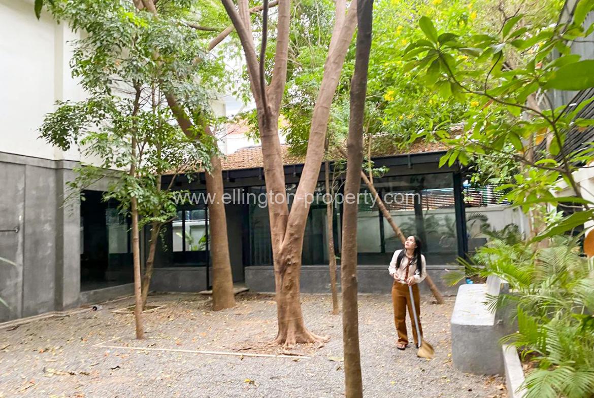 Shop For Rent In Toul Tumpung - Ellington Property