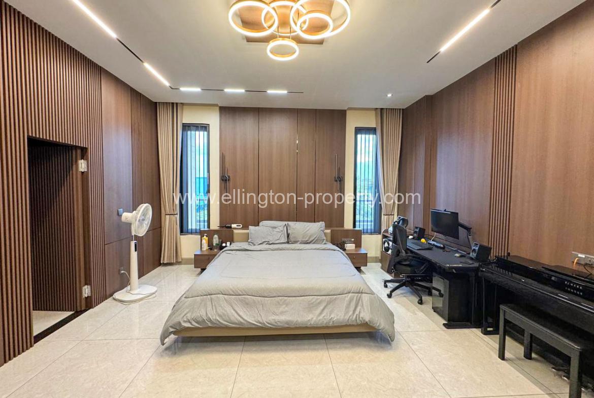 Single Villa For Rent In Sensok Area - Ellington Property