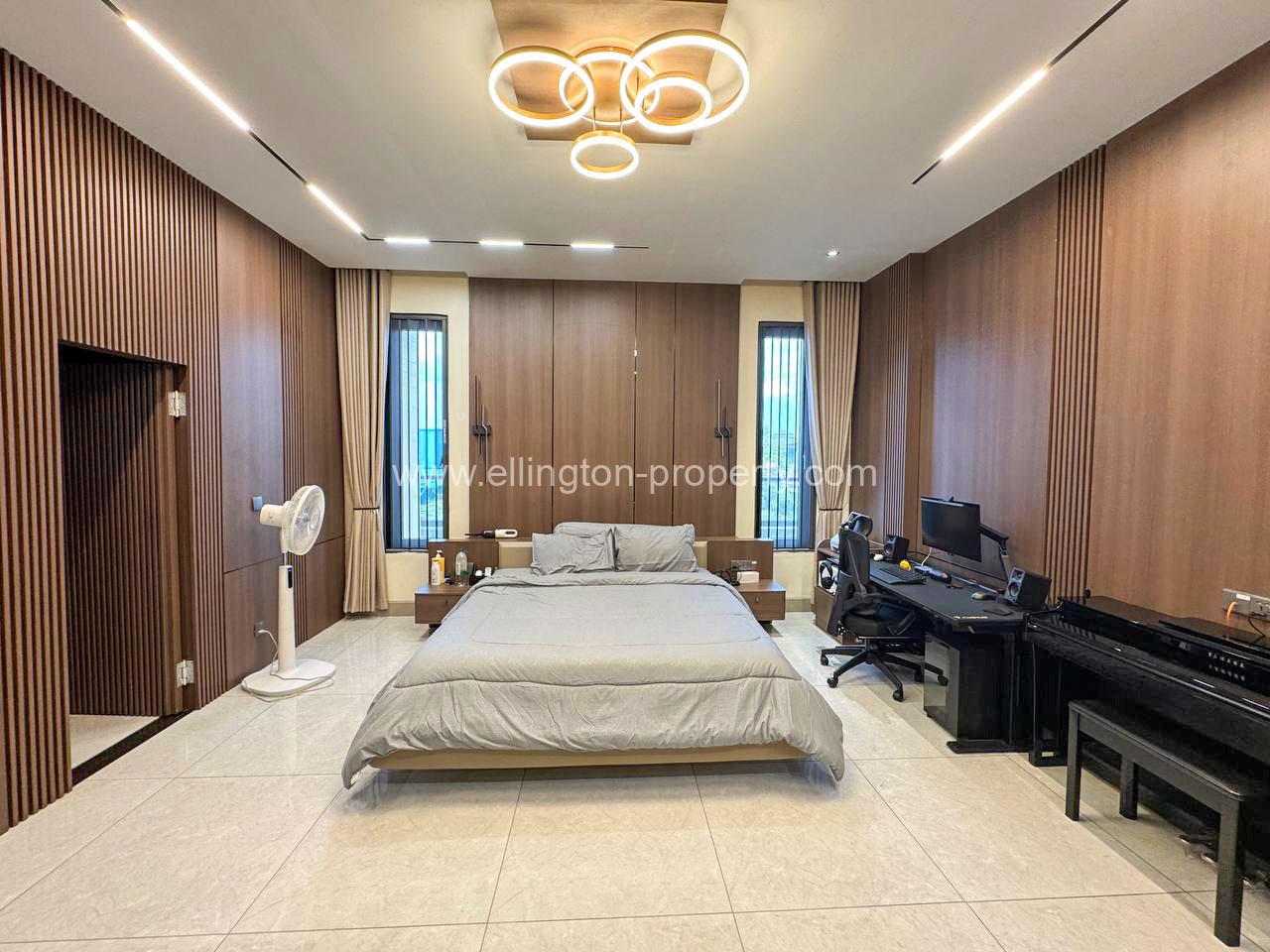 Single Villa For Rent In Sensok Area - Ellington Property