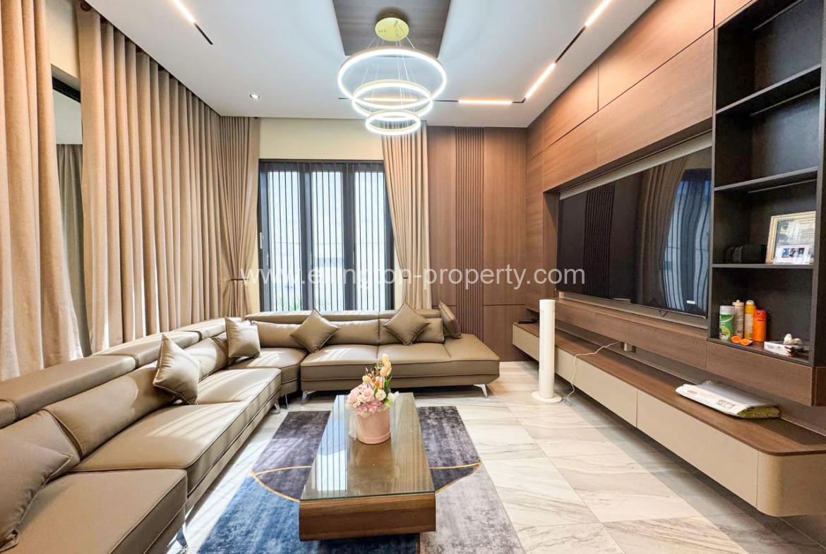 Single Villa For Rent In Sensok Area - Ellington Property