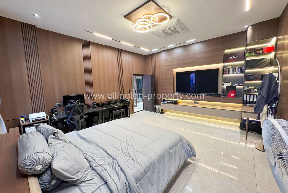 Single Villa For Rent In Sensok Area - Ellington Property