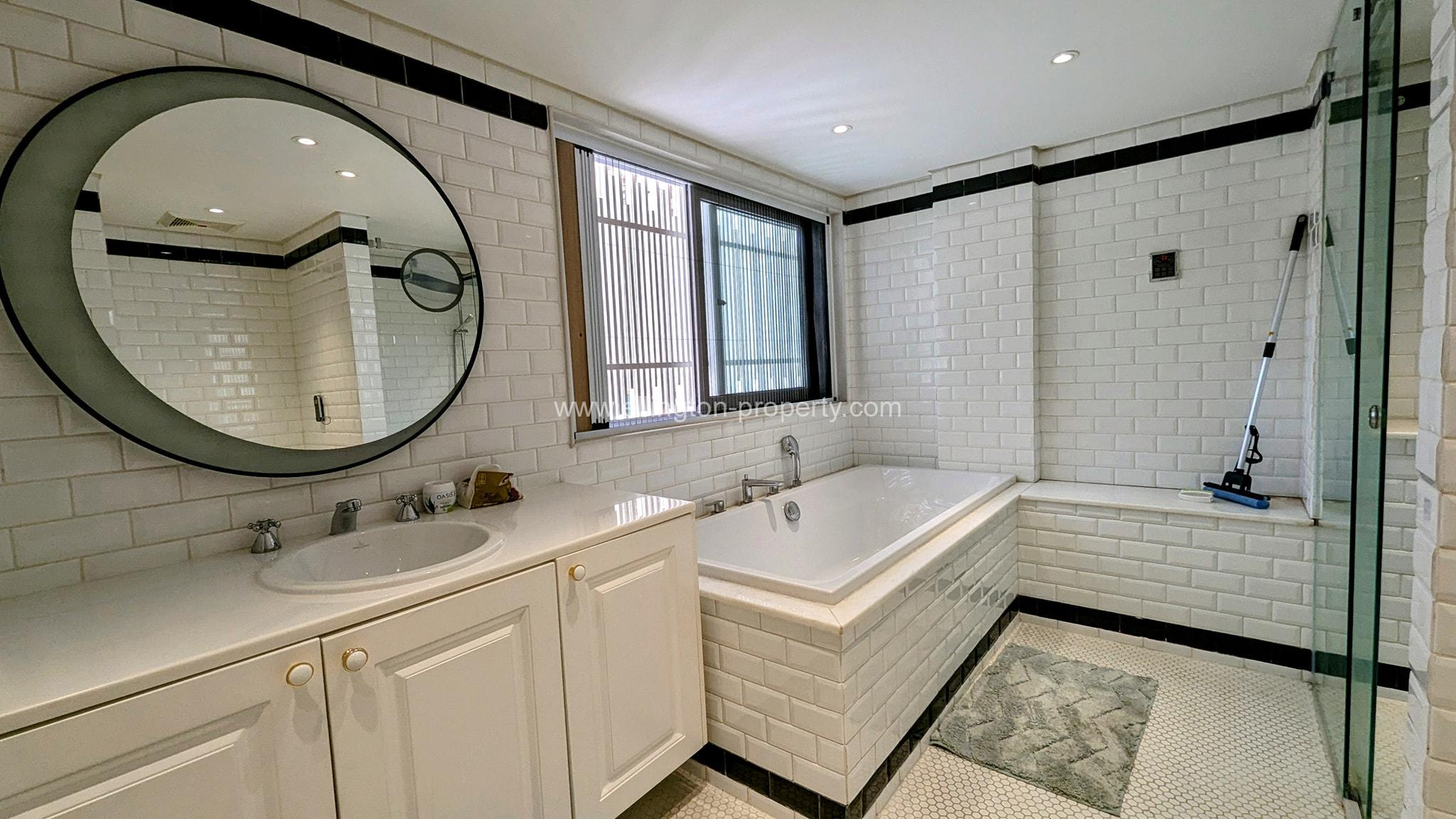 Flat House For Rent In Toul Tompong Area - Ellington Property