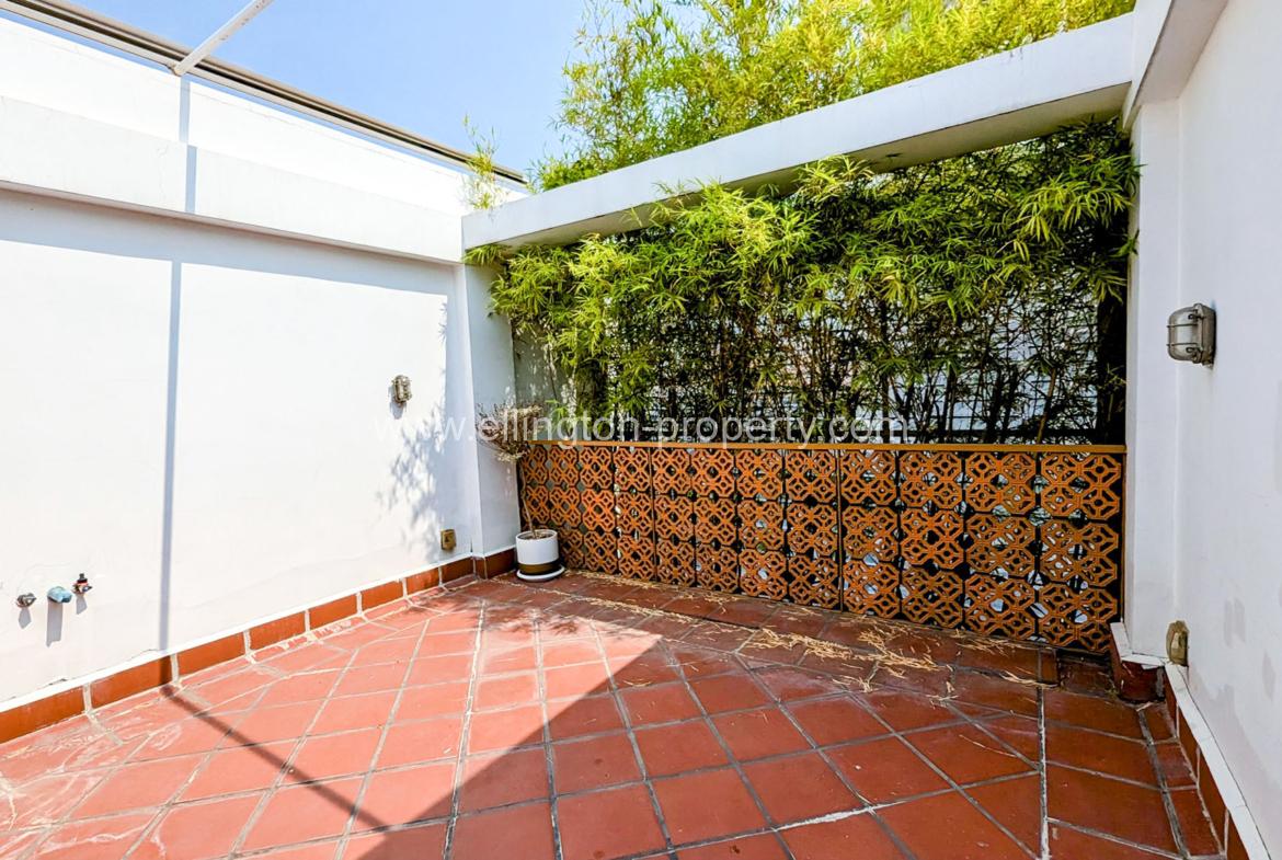 Flat House For Rent In Toul Tompong Area - Ellington Property